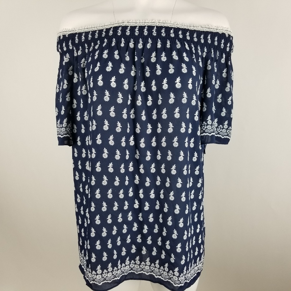 Max Studio Size M Navy Blue Floral Print Top‎ NWT